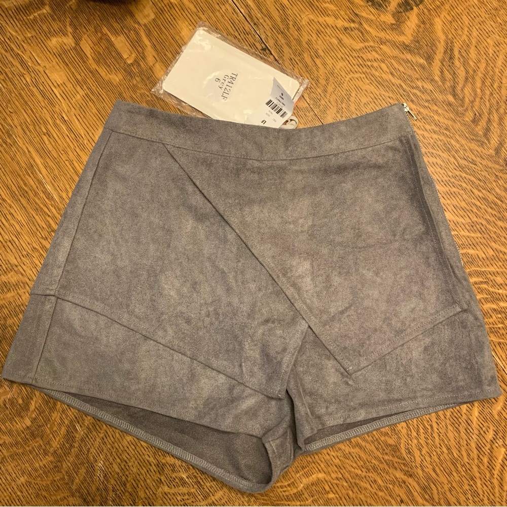INDIKAH Soft Grey Faux Suede Skort NEW 6